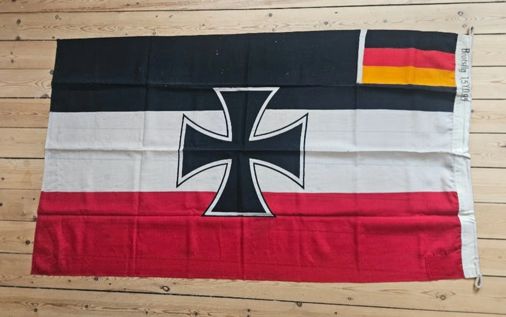 FG-005 Weimar Republic naval ensign, full view