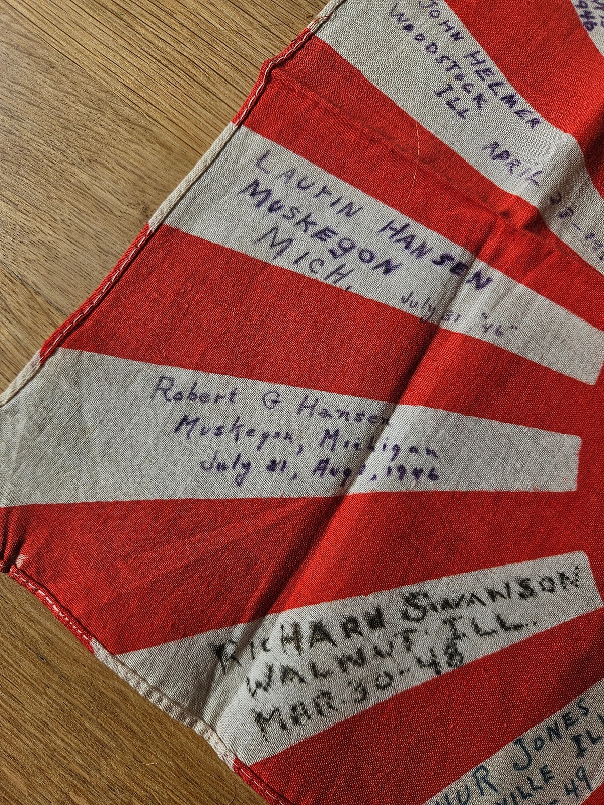 Laurin H. Hansen (Muskegon, MI — Jul 31, 1946) and Robert G. Hansen (Muskegon, MI — Jul 21 & Aug 1, 1946) inscriptions.