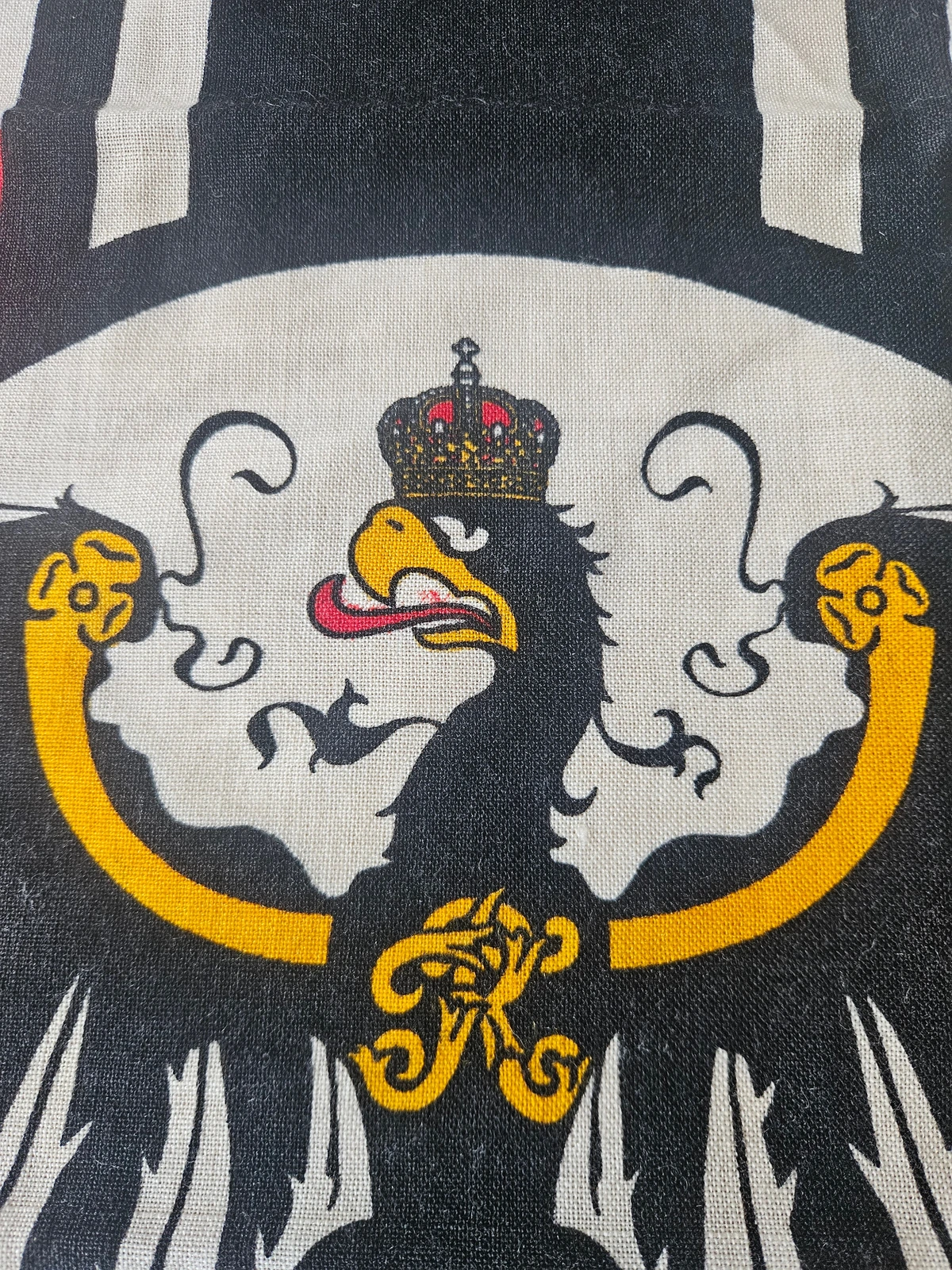 Eagle head & crown — brow line and tongue profile