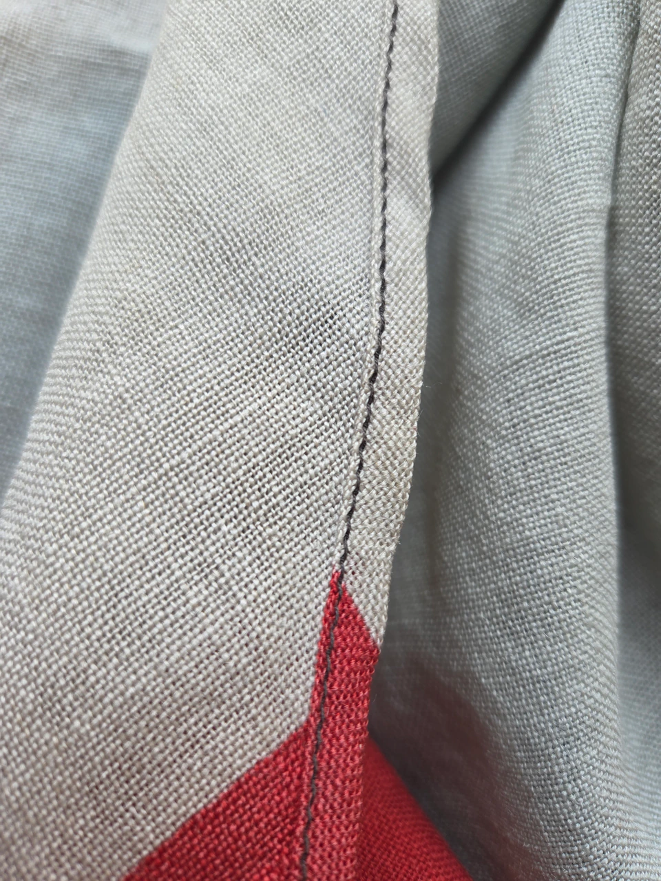 FG-047 tail edge back
