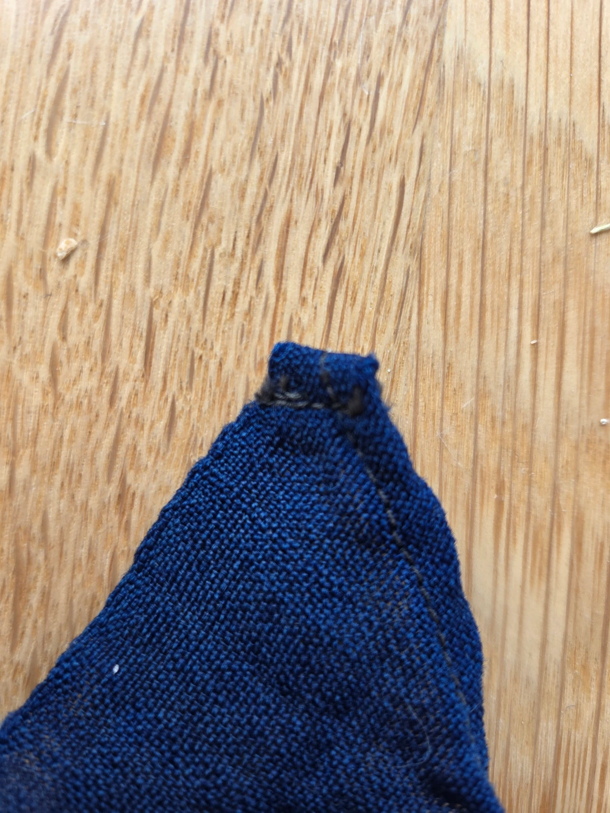 FG-047 tail front stitching