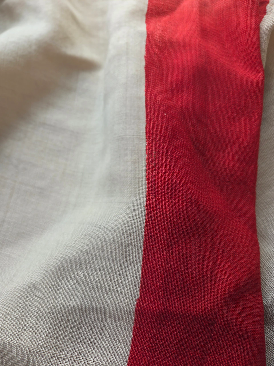 Red to white colour join