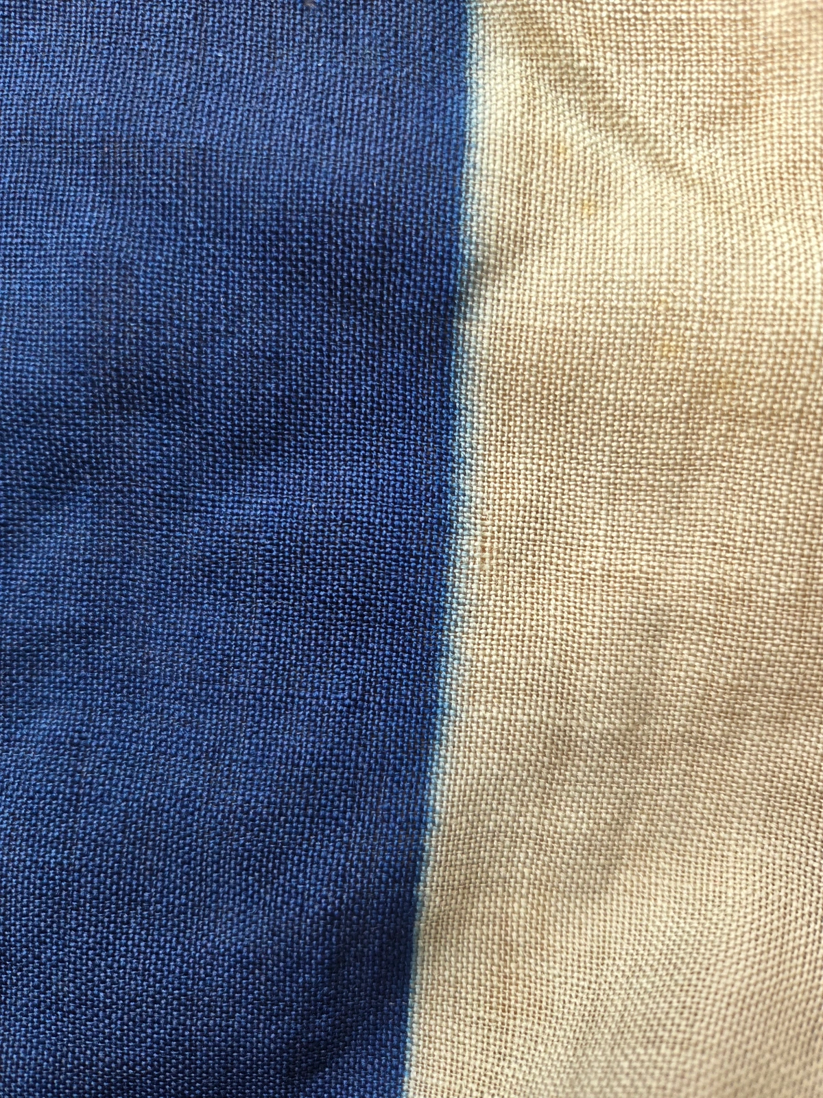 Blue to white colour join