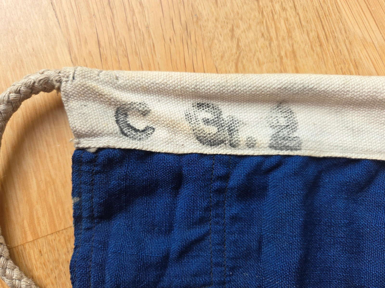 C and Gr.2 marking on hoist