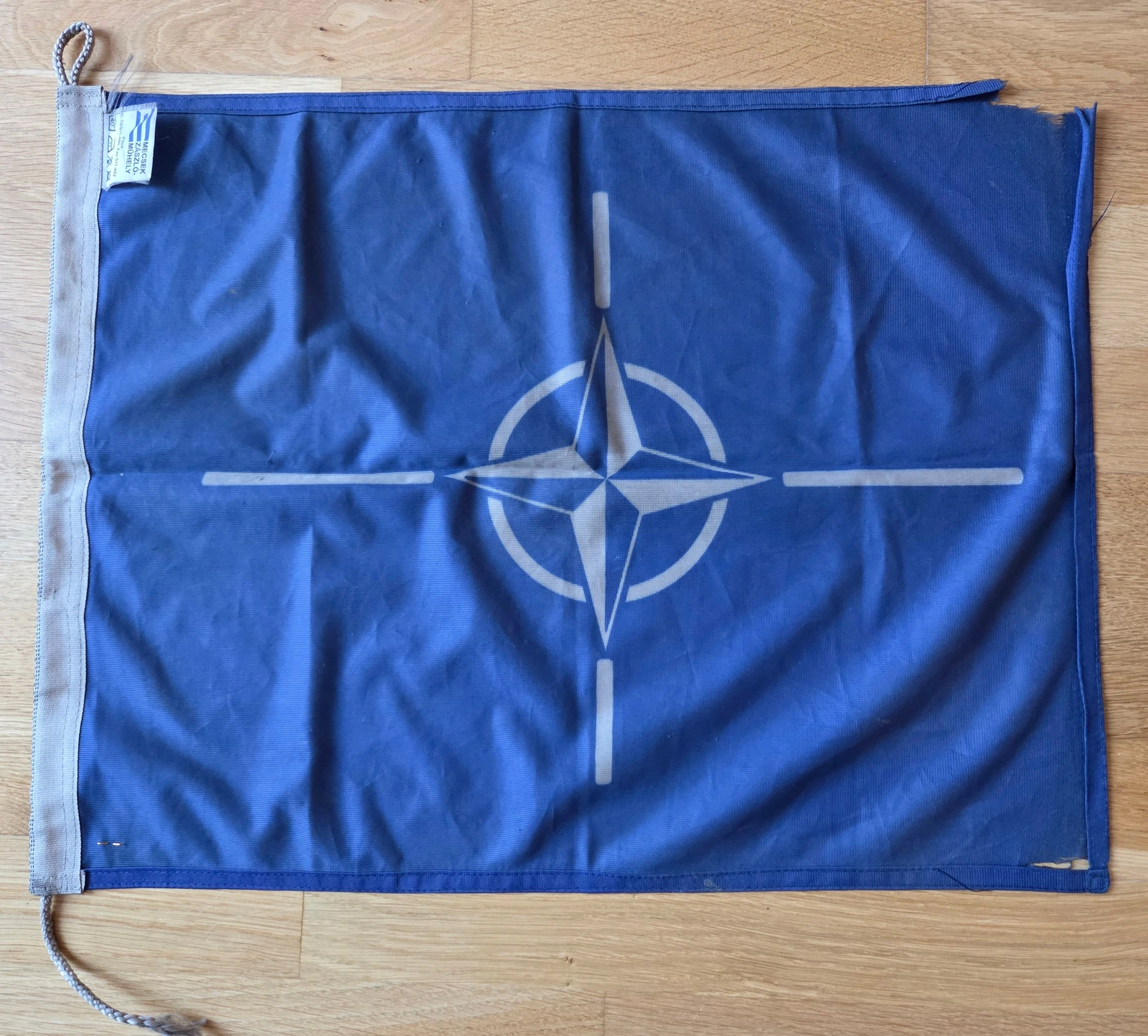 FG-056 NATO IFOR/SFOR armored-vehicle flag