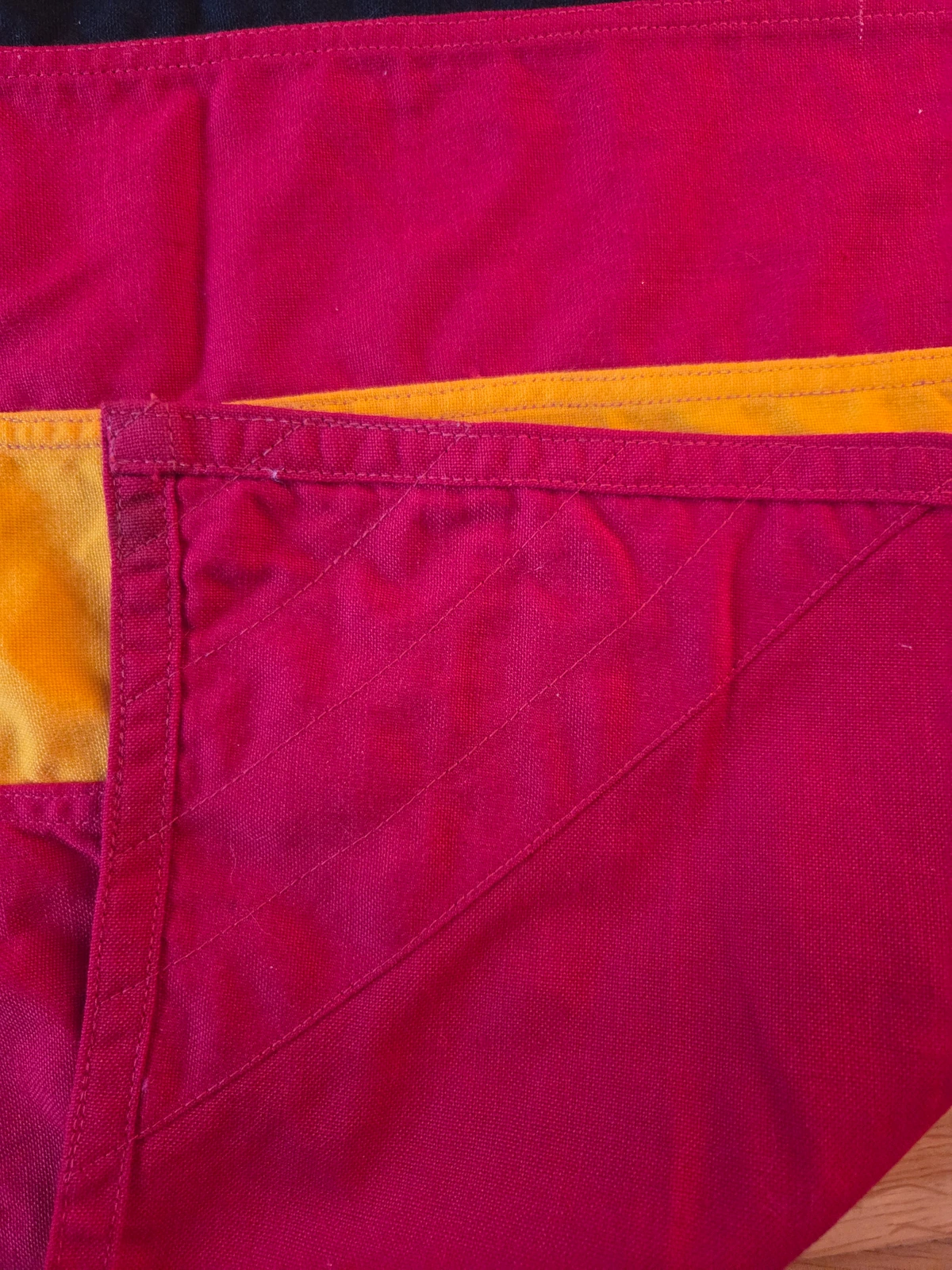 Upper corner reinforcement