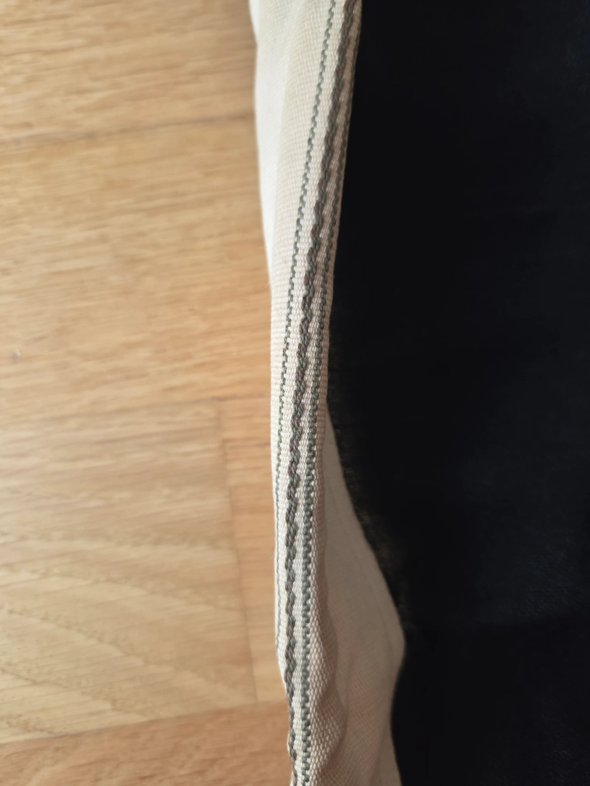 Railroad-pattern hoist canvas