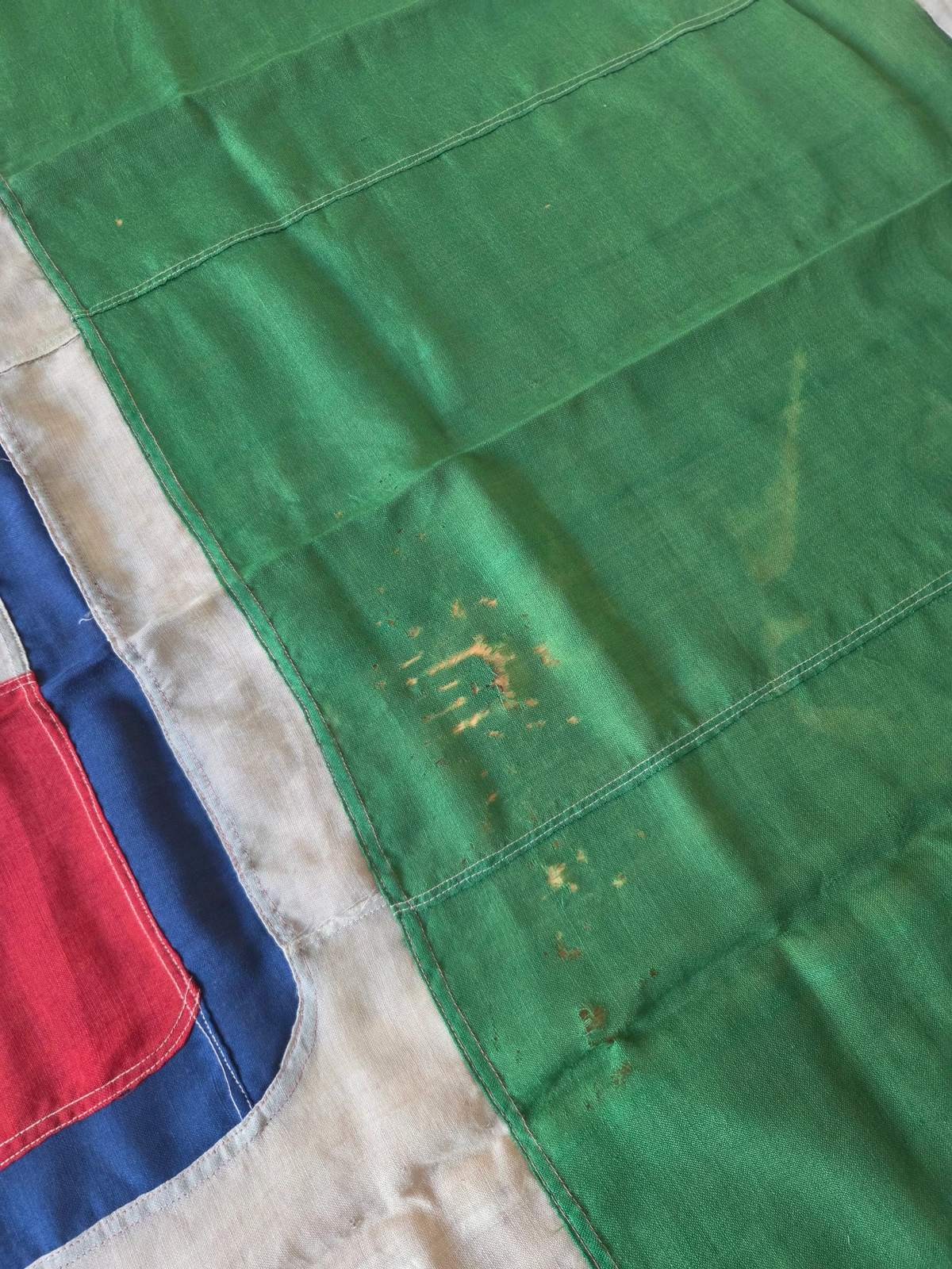 Right side of the multipiece Savoy shield on FG-063