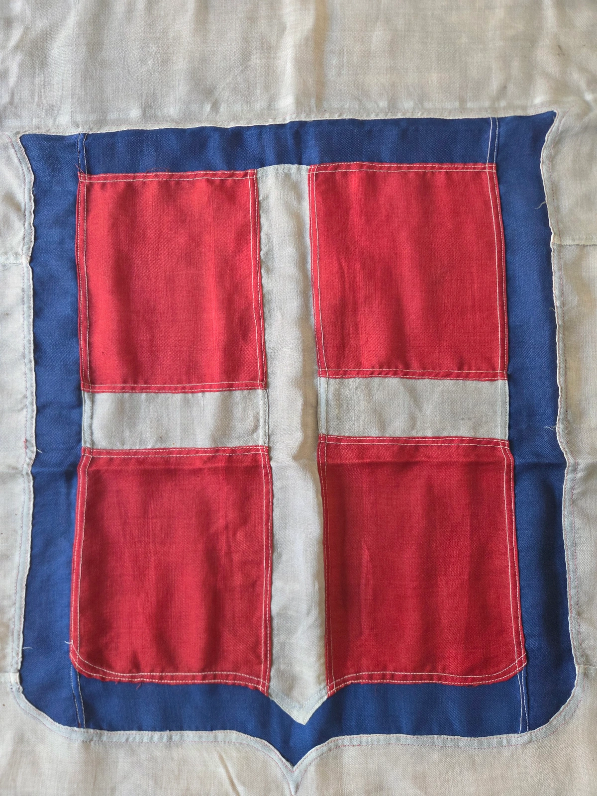 Multipiece Savoy shield on FG-063