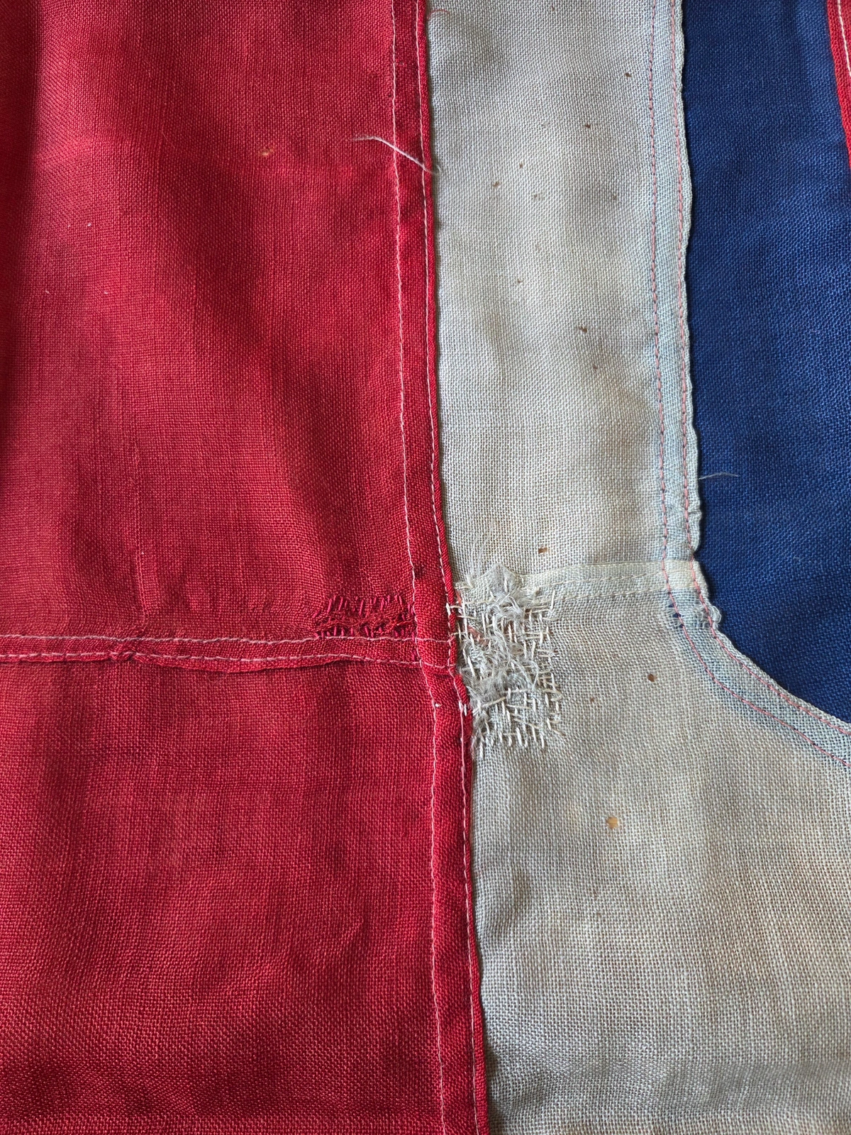 Left side of the multipiece Savoy shield on FG-063