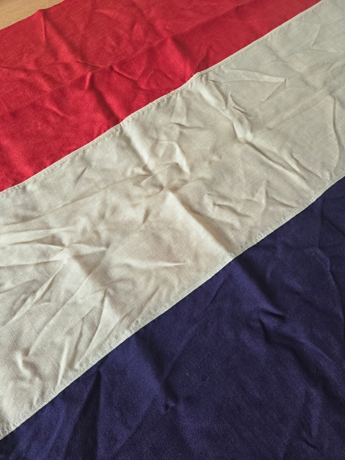 General close view of the three wool panels of FG-064