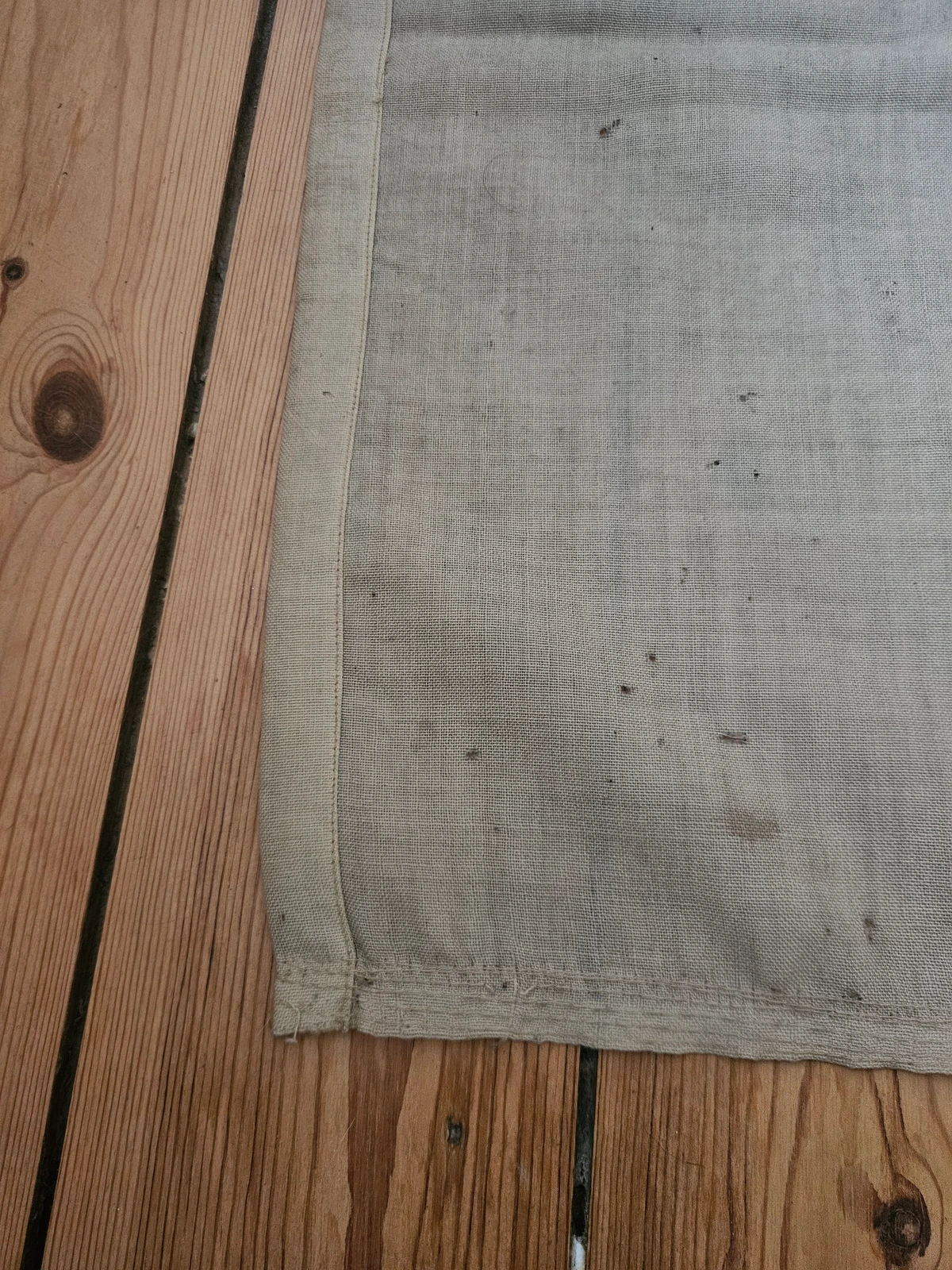 Reverse corner of the flag