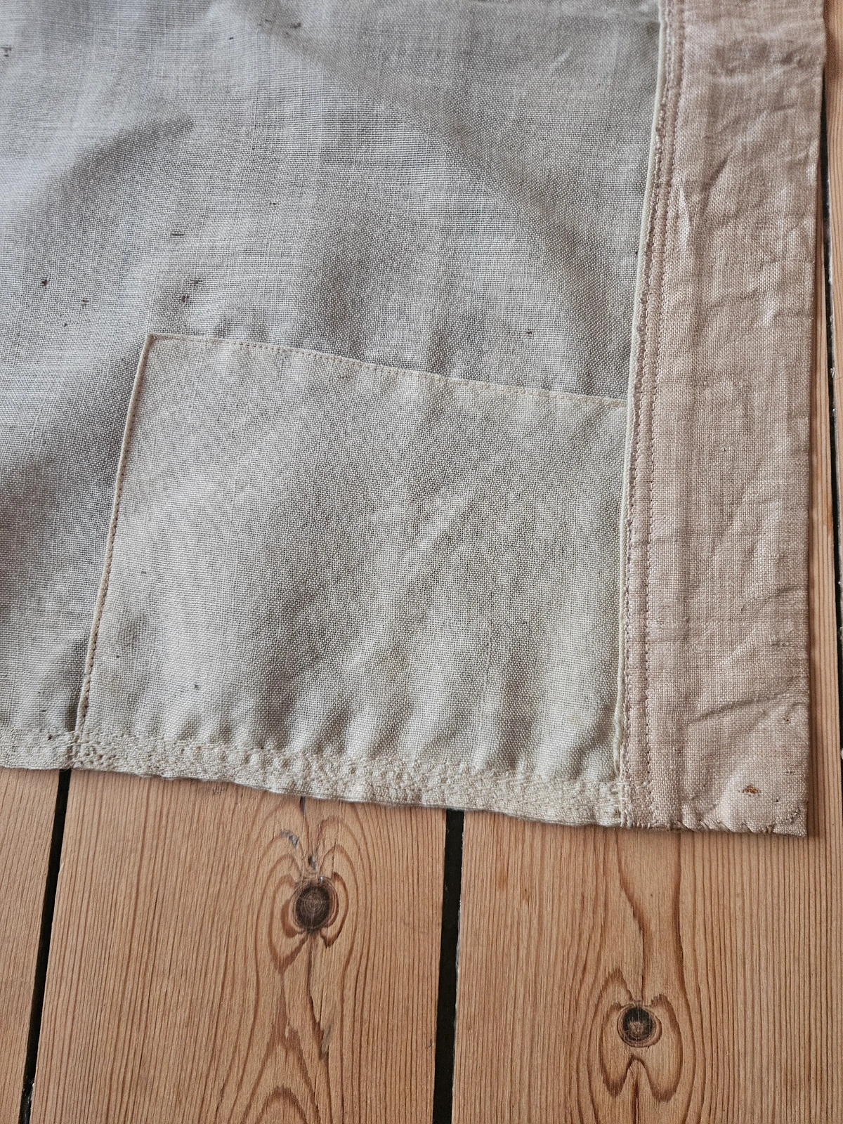 Hoist seam and stitching