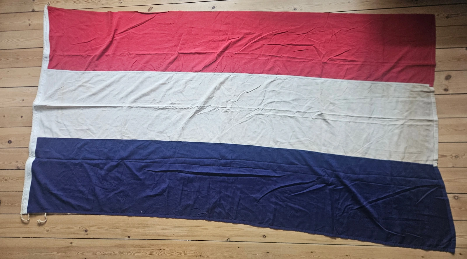 Modified Dutch NSB Flag with Blue Replacement Stripe