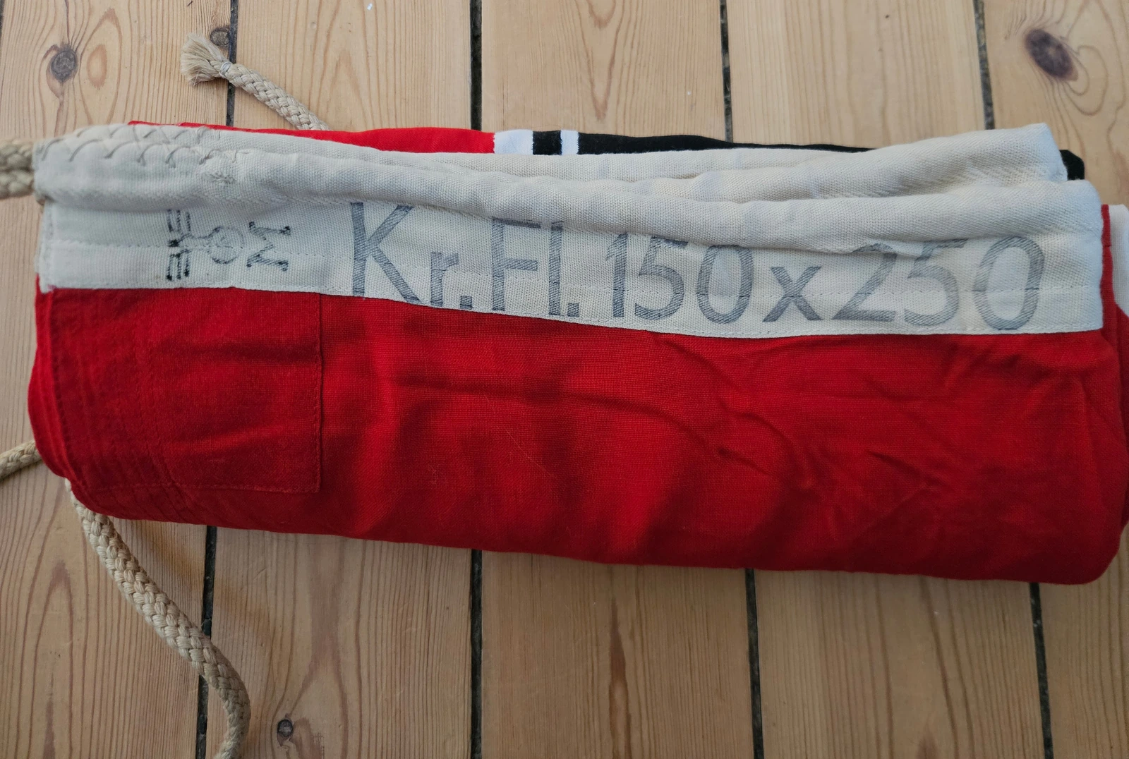 Kf.Fl. marking on hoist